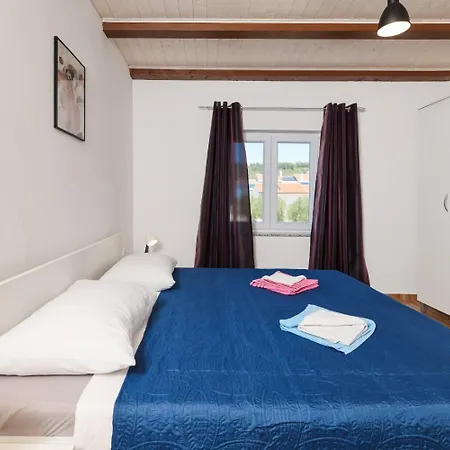 Ivanac Apartamento Ljubač